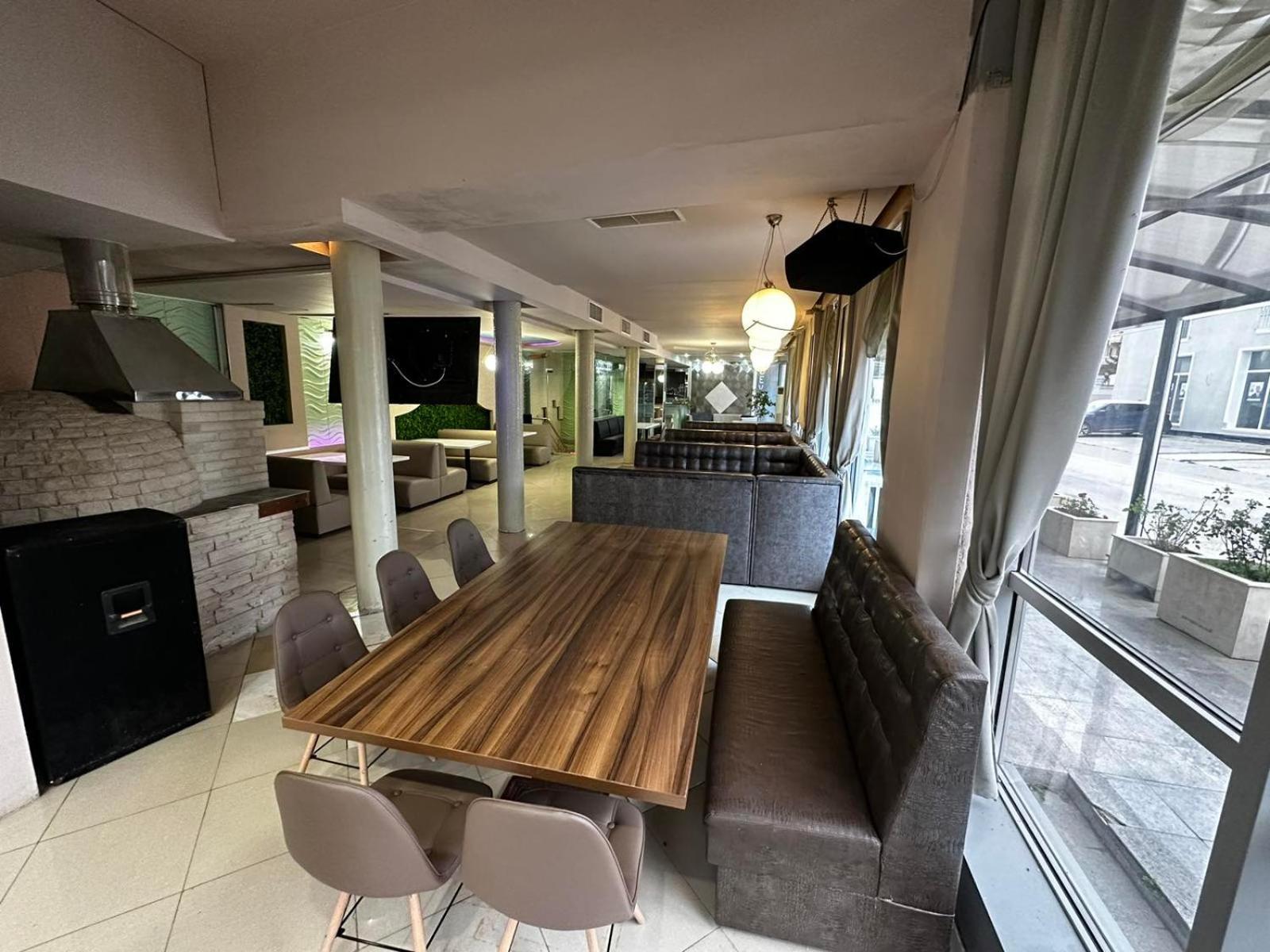 Apartments Devora 1 & Bar & Restaurant Varna Bagian luar foto