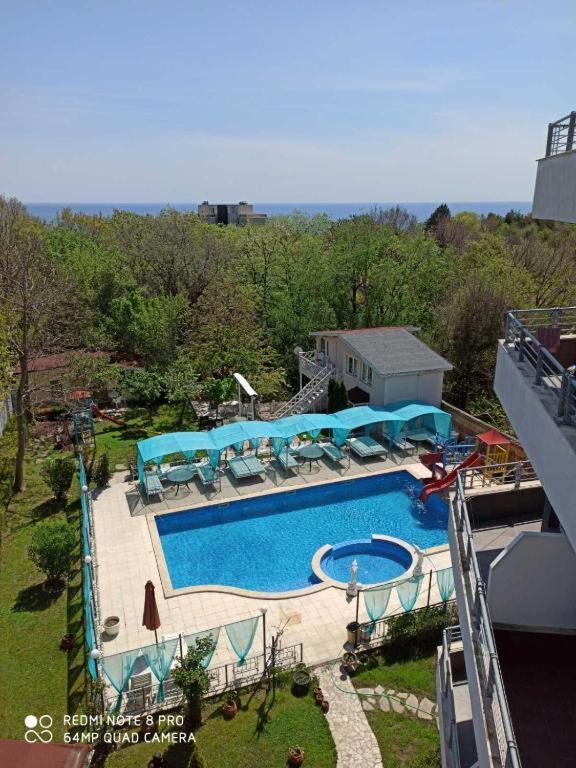 Apartments Devora 1 & Bar & Restaurant Varna Bagian luar foto