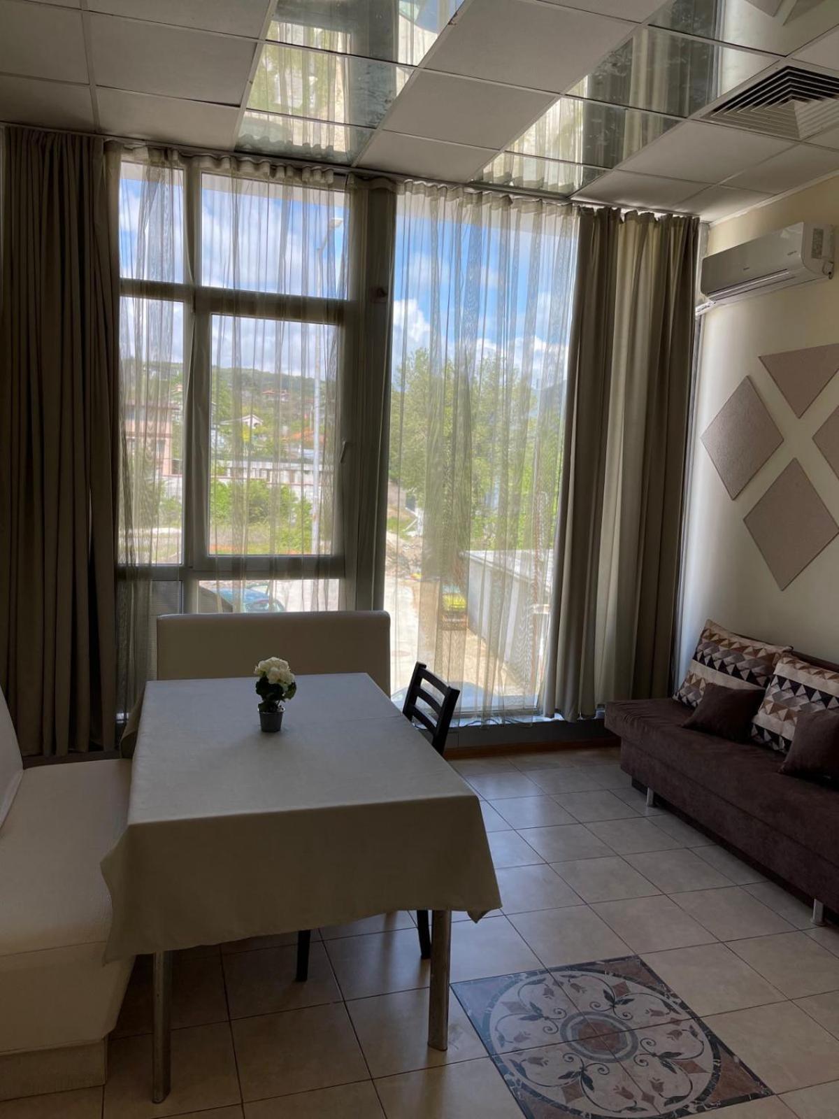 Apartments Devora 1 & Bar & Restaurant Varna Bagian luar foto