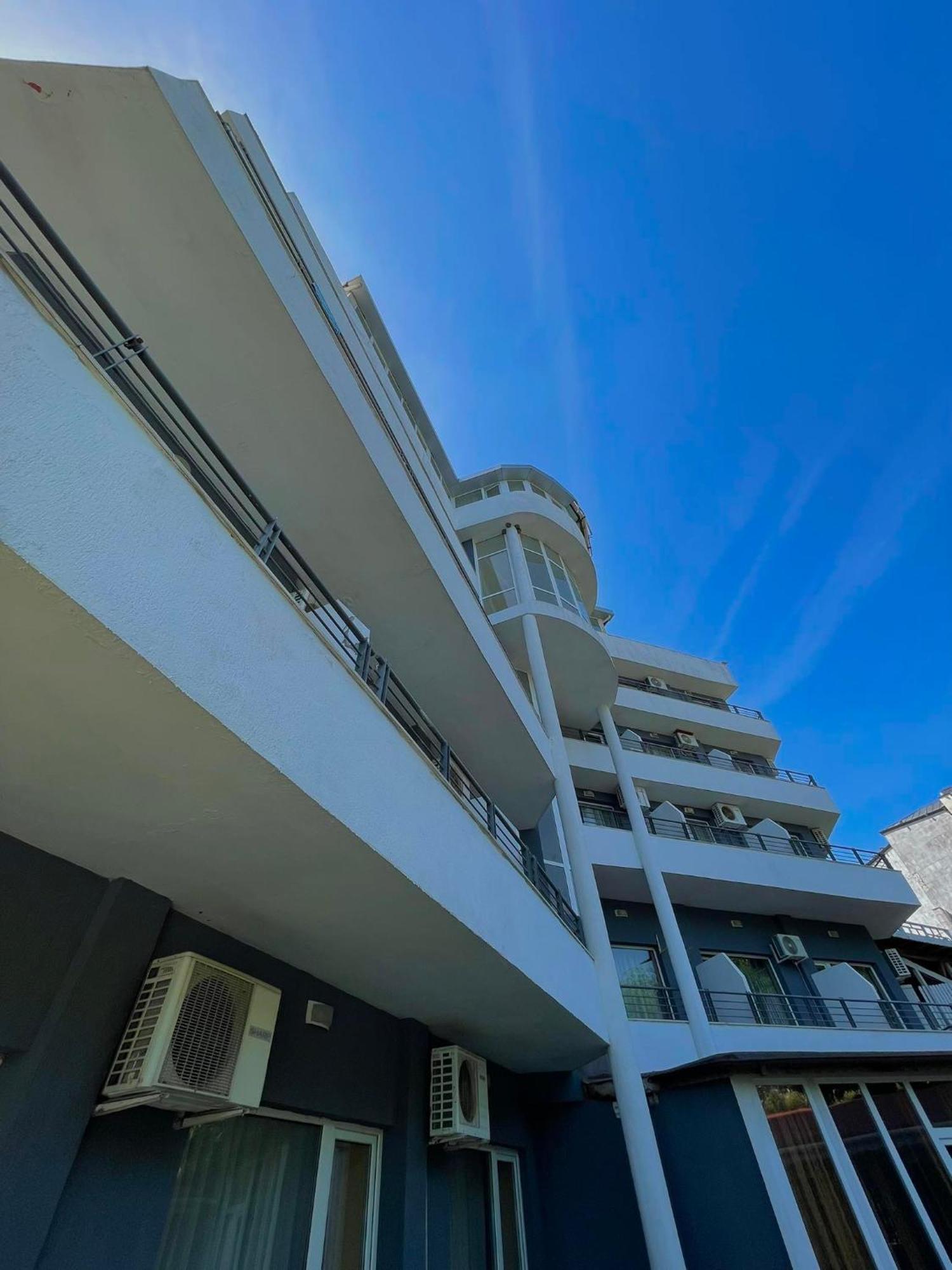 Apartments Devora 1 & Bar & Restaurant Varna Bagian luar foto
